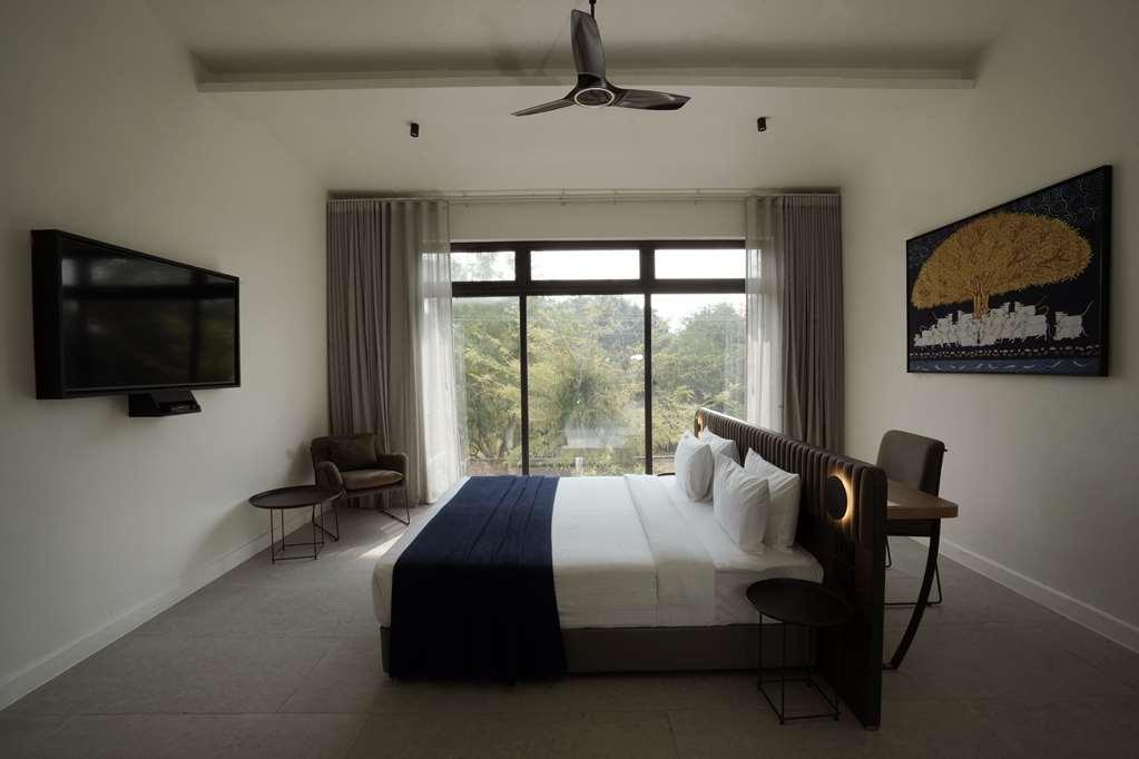 Best Western Resort Country Club Gurgaon Habitación foto