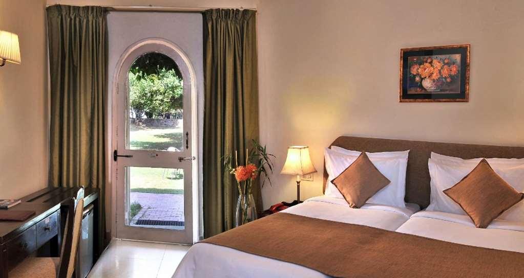 Best Western Resort Country Club Gurgaon Habitación foto